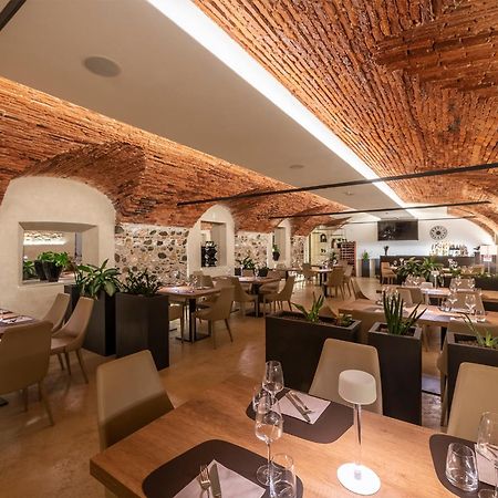Hotel Villa I Pini 말로 외부 사진