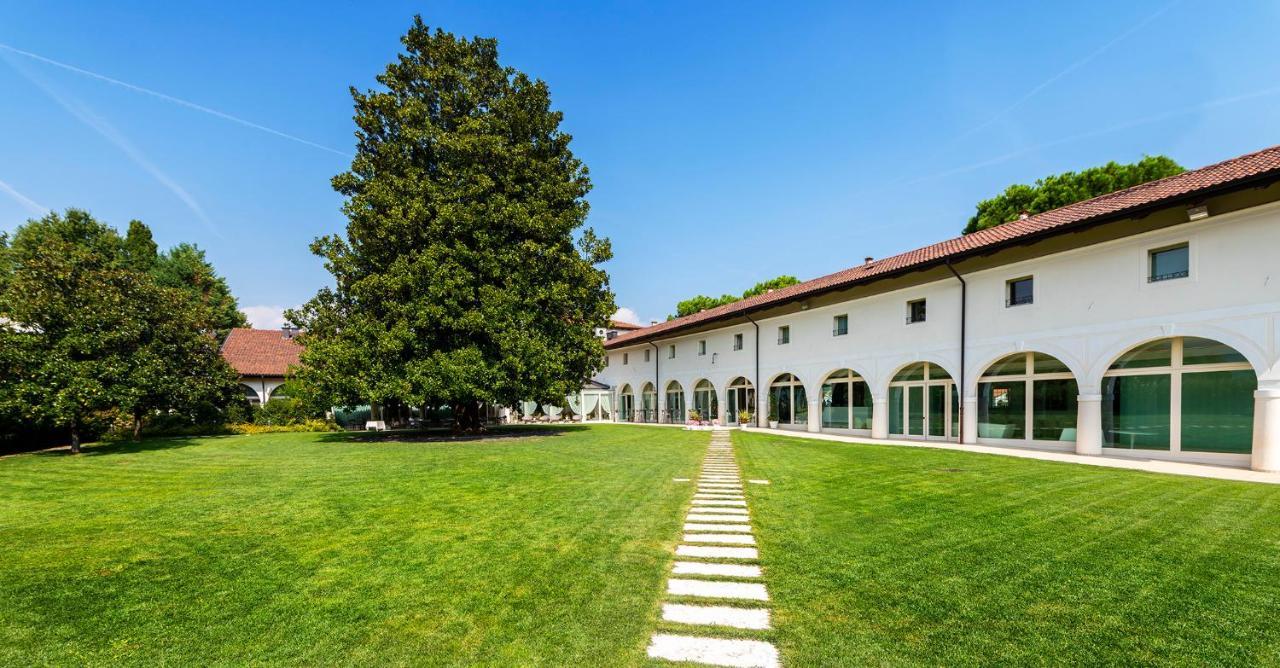 Hotel Villa I Pini 말로 외부 사진