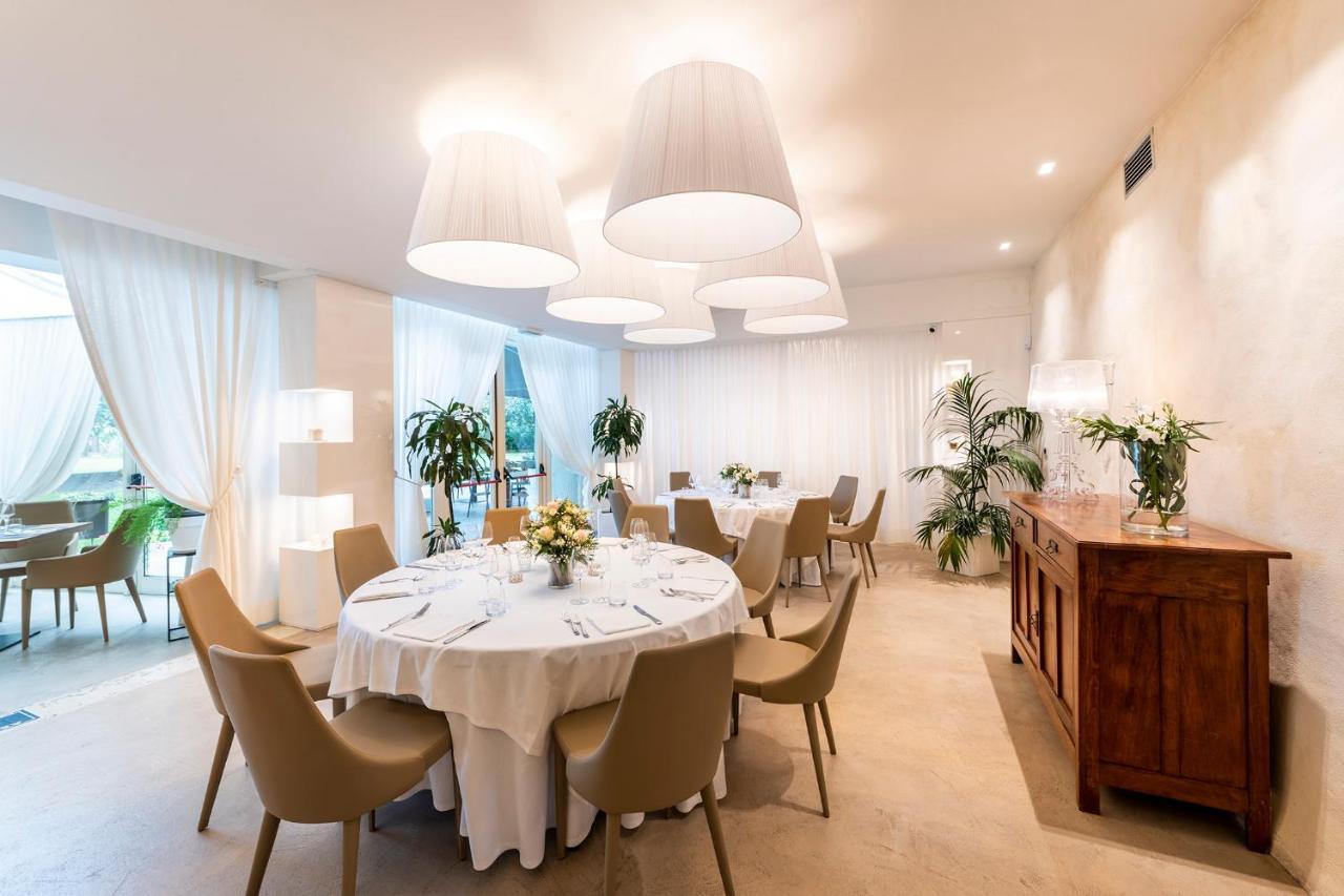 Hotel Villa I Pini 말로 외부 사진